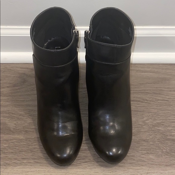 •LOFT• BLACK BOOTIES - Picture 2 of 10